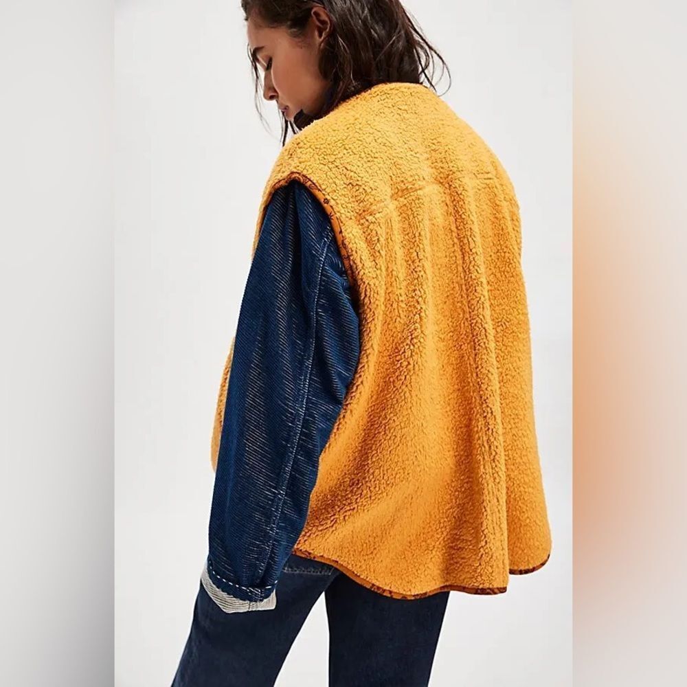 Free People Outlaw Sherpa Vest - Picture 2 of 6